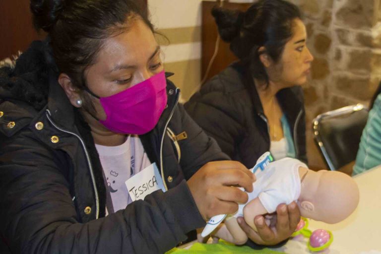 Concluye SUPÉRATE segundo taller de estimulación temprana para padres de familia