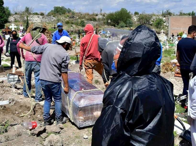 Muertes Covid, Tlaxcala y 10 estados en tragedia: Investigación Nacional