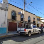 Hallan familiares a mujer muerta dentro de su domicilio; policía municipal atiende de manera inmediata el reporte