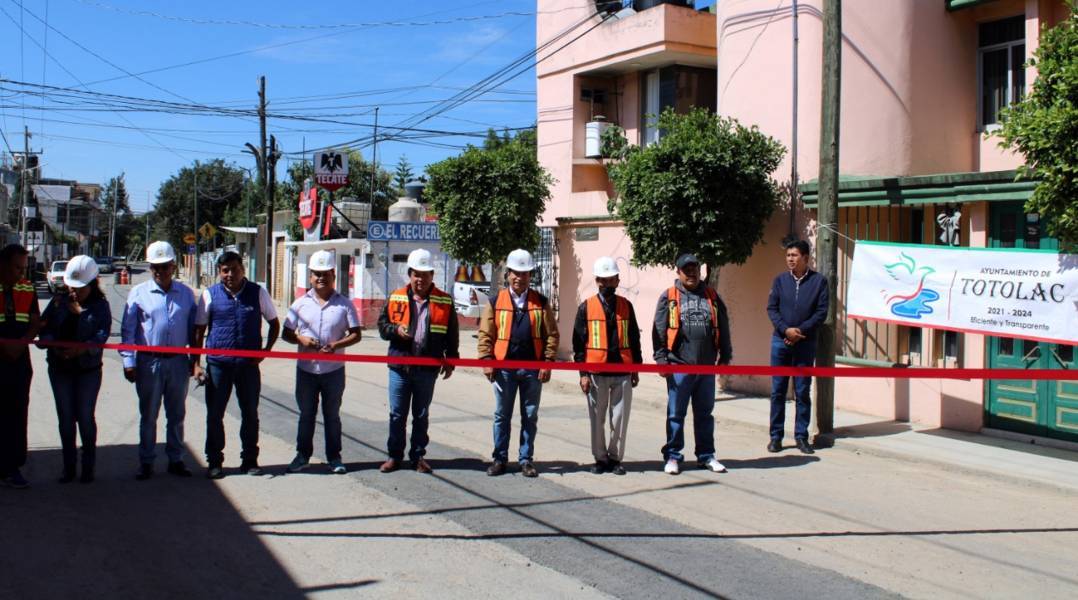 Alcalde de Totolac entrega obra de servicio básico en Acxotla del Rio